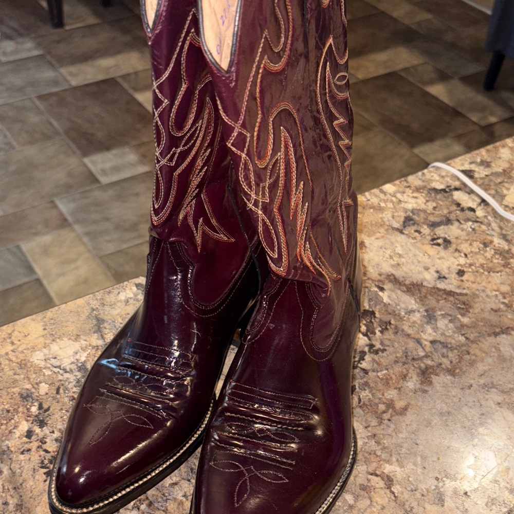 Men's Burgundy Western Boots NWOT